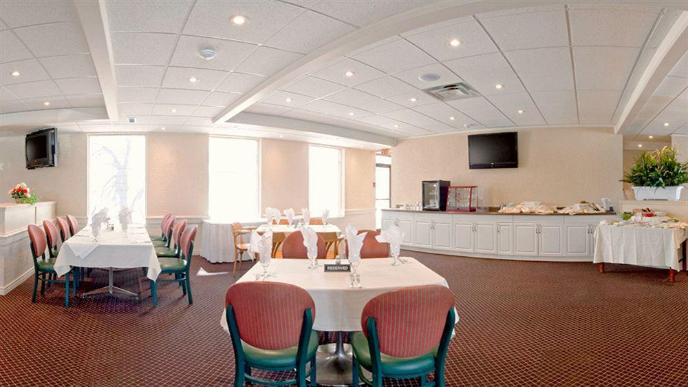 Express & Toronto Airport West By Ihg Mississauga