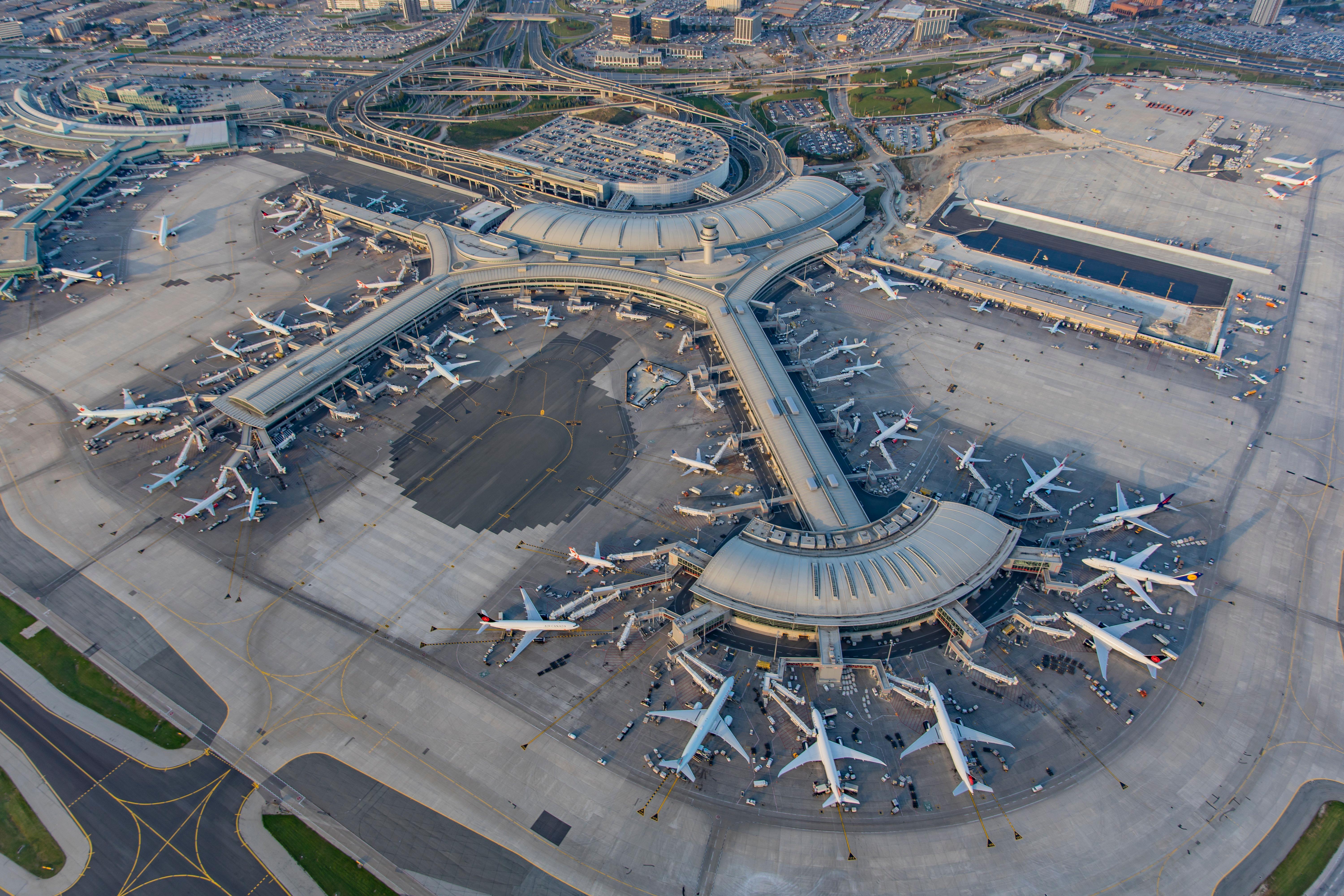 Express & Toronto Airport West By Ihg Hotel Mississauga