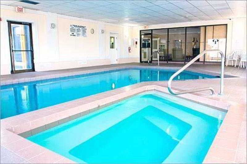 Express & Toronto Airport West By Ihg Hotel Mississauga